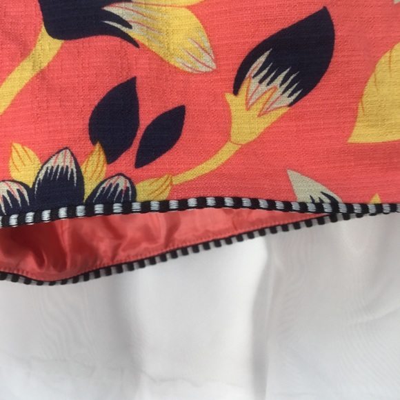 J. Crew Hawaiian Floral Peach Blue Shorts W/Trim - Picture 5 of 13